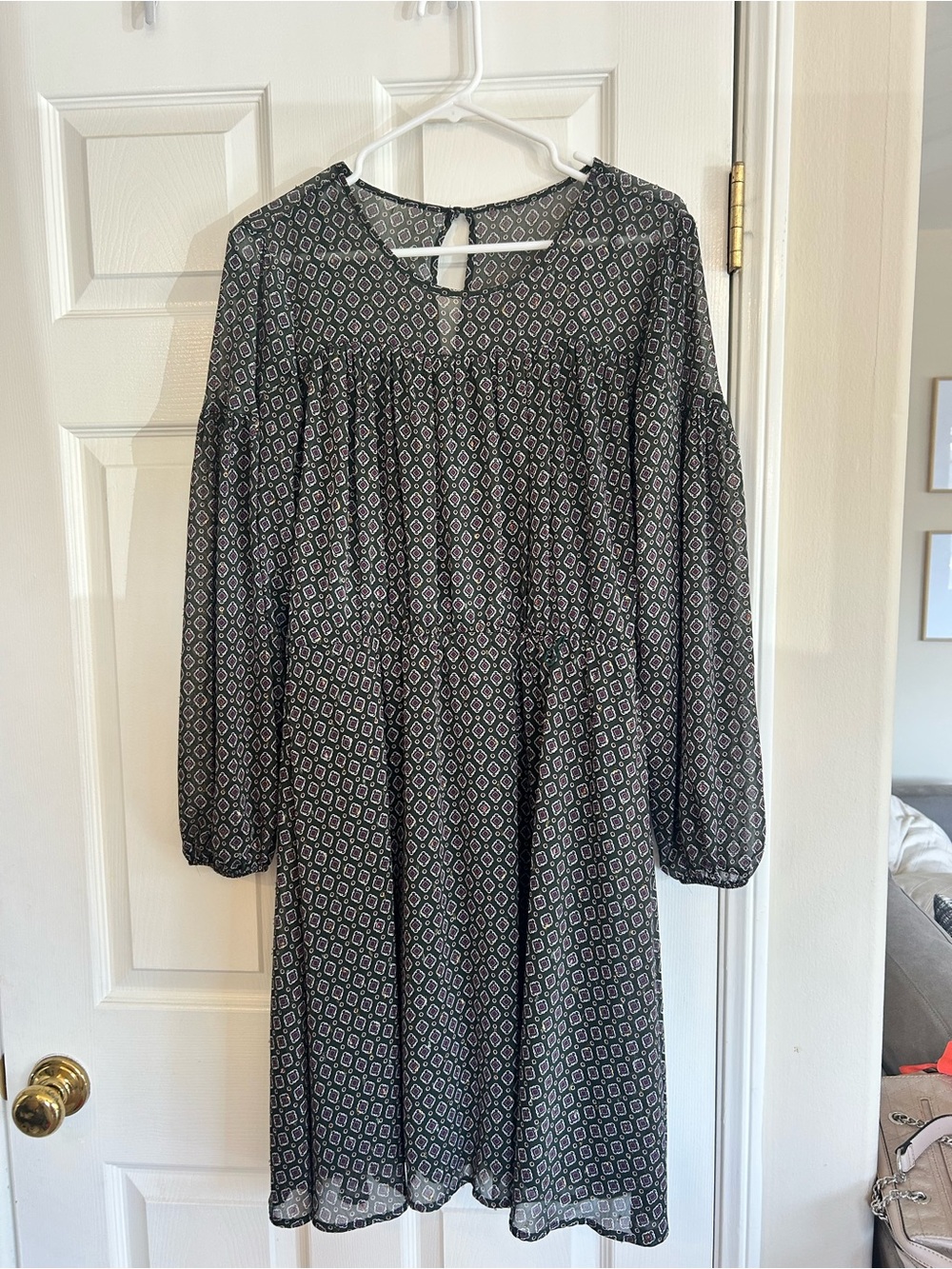 Calvin Klein Black Midi w Slip | Shimmery | Classy | Size 10